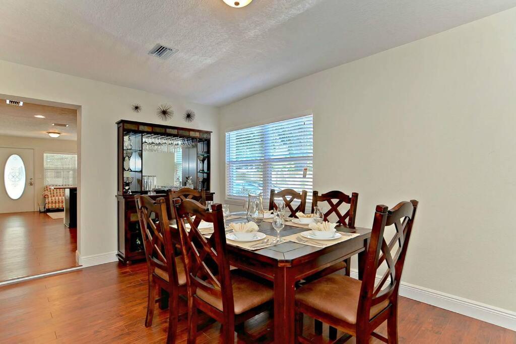 Spacious House With Big Backyard In N. Hyde Park / Close To Downtown แทมปา ภายนอก รูปภาพ